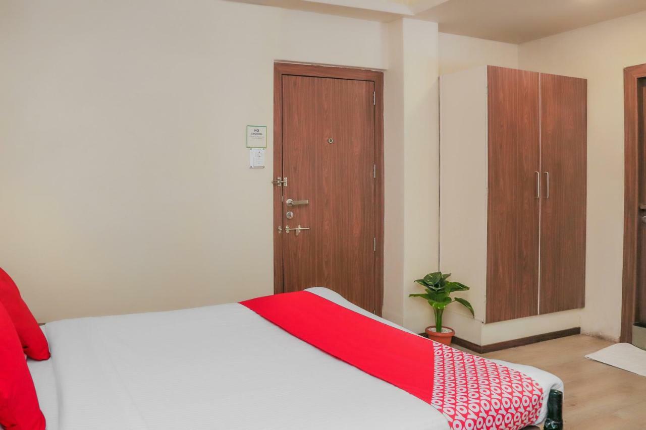 Oyo 6429 Hotel Pearl Пюн Екстериор снимка